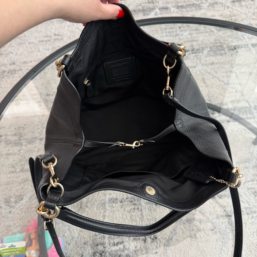 Coach Black Pebbled Leather Shoulder Bag with Gold Hardware - Picture 6 of 9